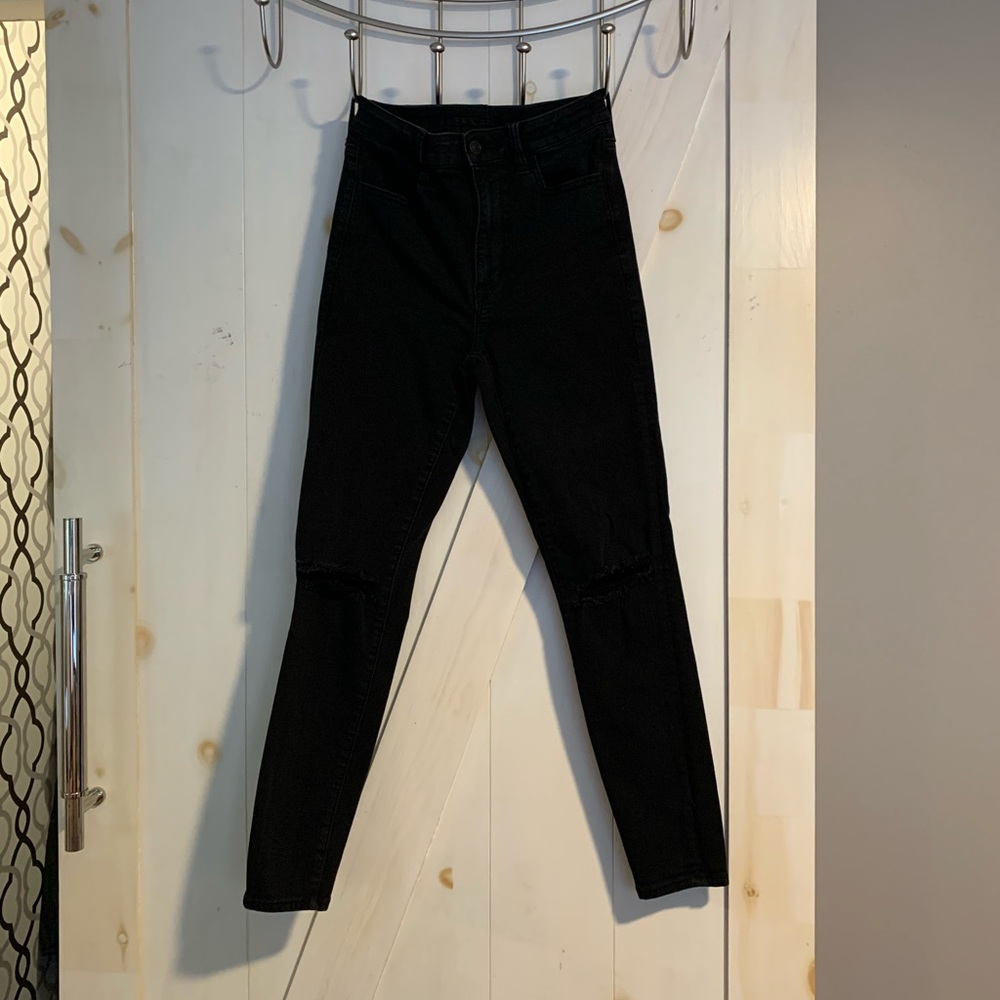 Distressed American Eagle High Rise Jeans